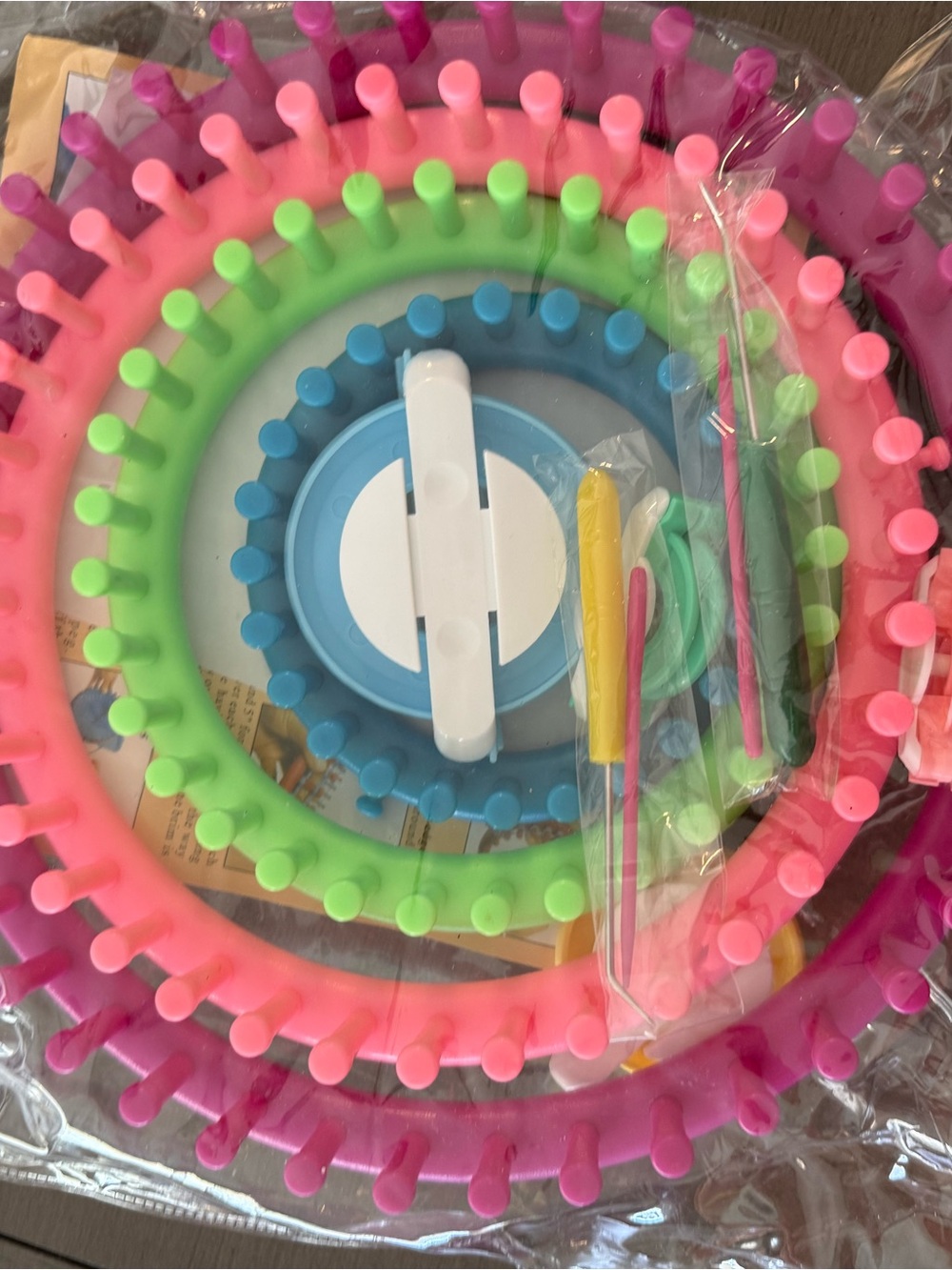 Multi-Color Round Loom Knitting Kit - Picture 3 of 3